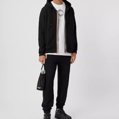 Burberry Joggers Hitam Kapas Organik dengan Trim Berjalur 80333951 Shop Burberry Joggers Hitam Kapas Organik dengan Trim Berjalur 80333951