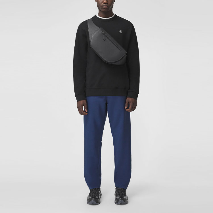 Burberry Black Pullover Sweatshirt with Solid Logo Embroidery. 80417001 圖 6