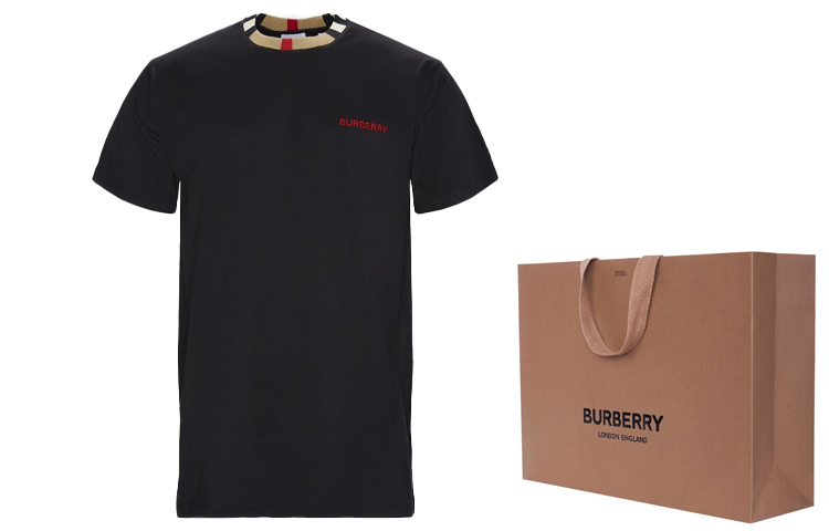 Shop Burberry Kaos Hitam Lengan Pendek dengan Logo Bordir dan Kerah Motif Kotak 8007695-A1189