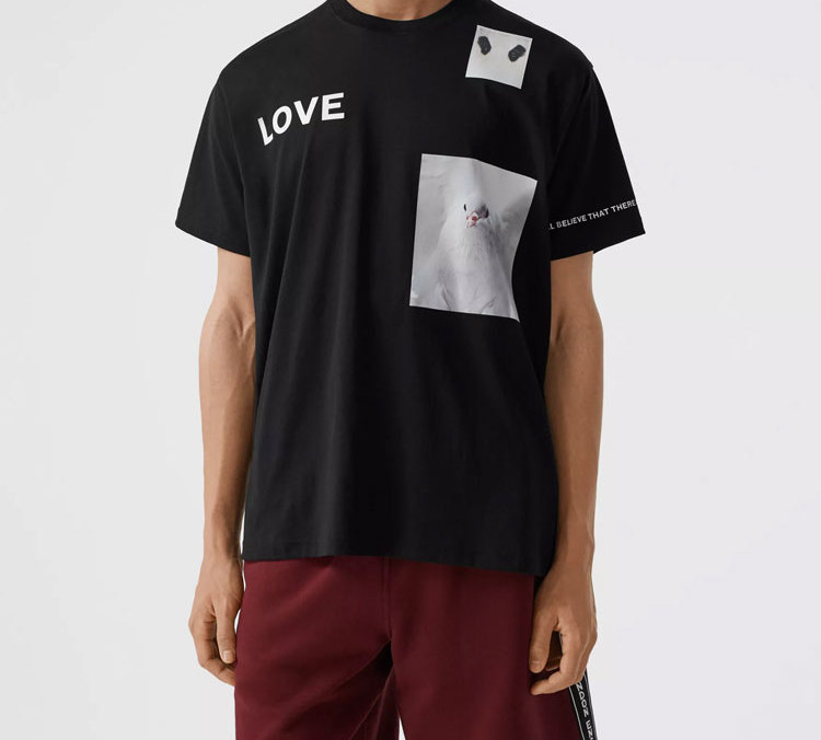 Purchase 버버리 블랙 몽타주 프린트 반팔 티셔츠 80309401