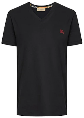 Camiseta Negra Burberry de Cuello V con Estampado de Caballo. 80038321 Buy Camiseta Negra Burberry de Cuello V con Estampado de Caballo. 80038321