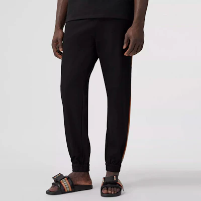 Celana Kasual Hitam Solid Bergaris Elastis Burberry. 80381531 Shop Celana Kasual Hitam Solid Bergaris Elastis Burberry. 80381531