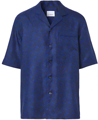 Burberry Kemeja Lengan Pendek Cetakan Geometri Biru. 80487471 Buy Burberry Kemeja Lengan Pendek Cetakan Geometri Biru. 80487471