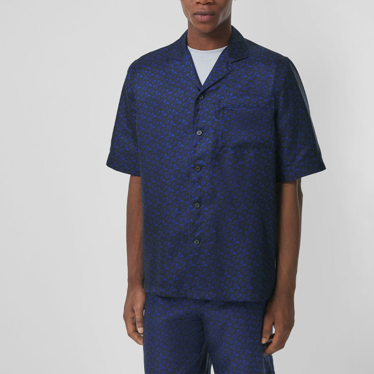 Purchase Burberry Kemeja Lengan Pendek Cetakan Geometri Biru. 80487471