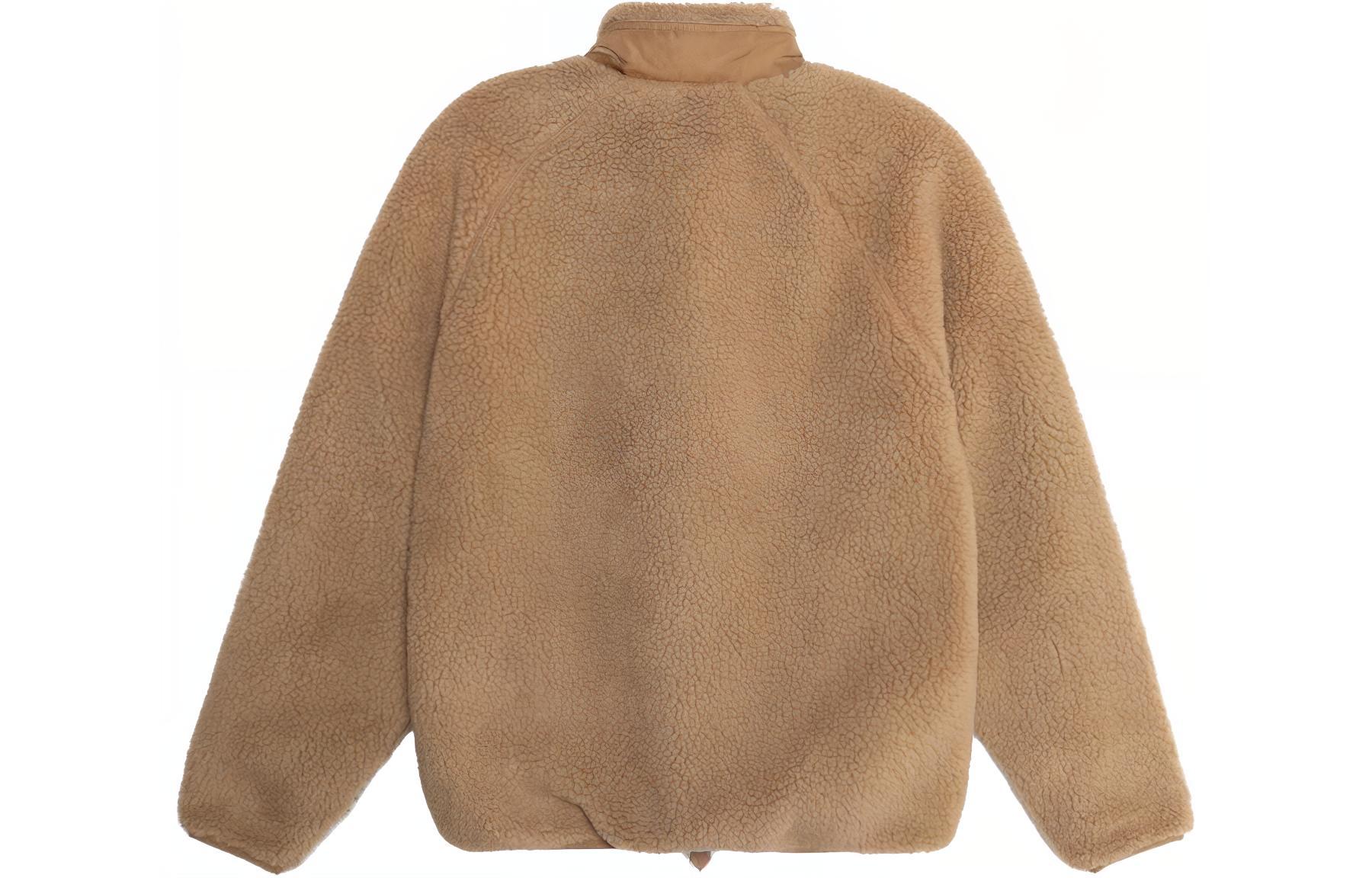 Lookbook Burberry 棕色标志印花夹克 - 秋季经典设计款式。 80455551