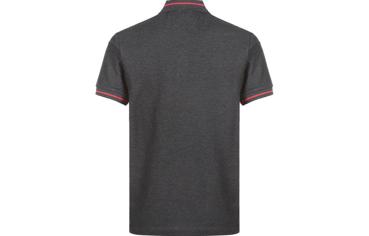 Lookbook Burberry Baju Polo Kelabu Arang Patch Logo dengan Trim Berjalur. 80336861