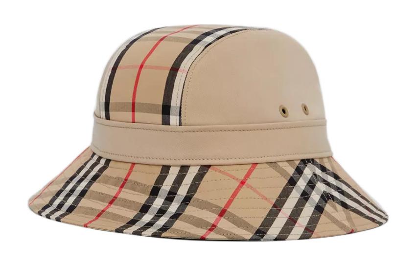 Lookbook Burberry Check Cotton Gabardine Bucket Hat for Men. 80573841