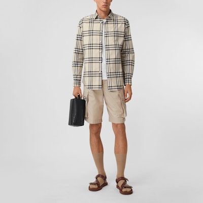 Burberry 格紋純棉府綢長袖襯衫 浅杏色 80386621 Lookbook Burberry 格紋純棉府綢長袖襯衫 浅杏色 80386621