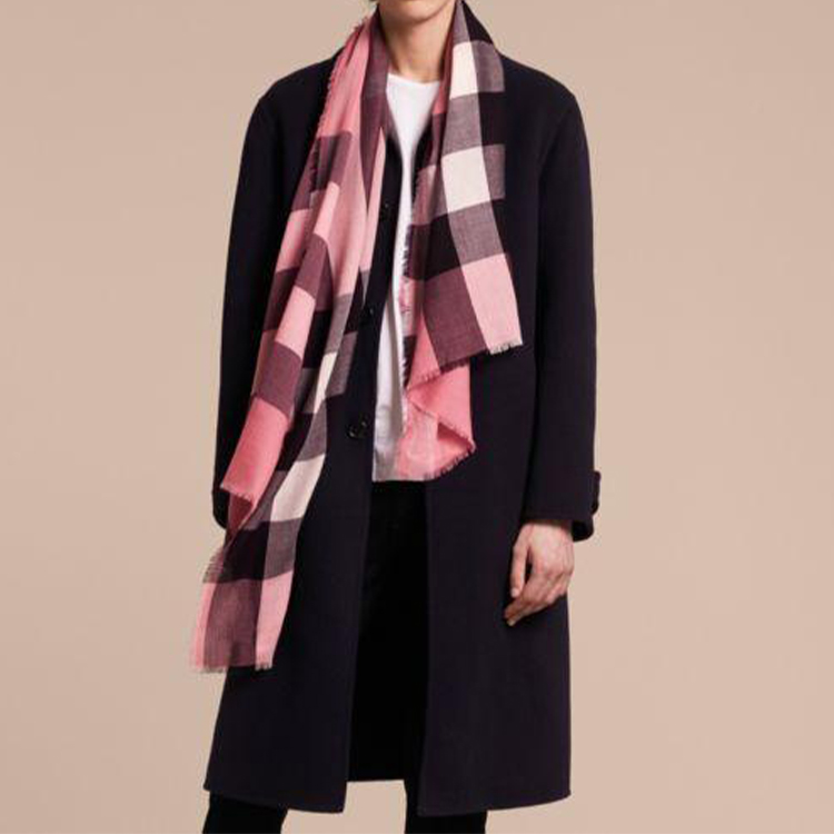 Burberry Check Modal Scarf Rose Pink Unisex Couple Design. 39692341 圖 8