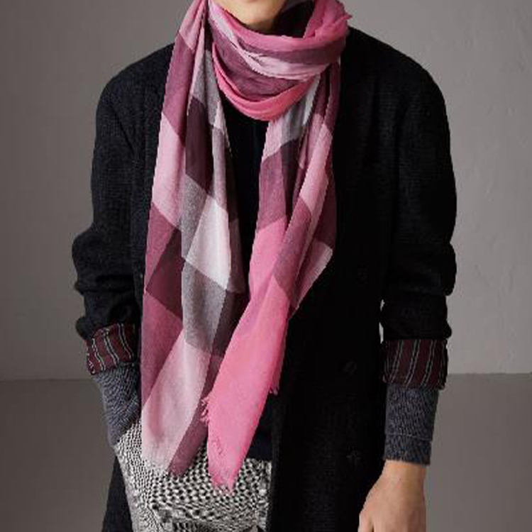 Burberry Check Modal Scarf Rose Pink Unisex Couple Design. 39692341 圖 9