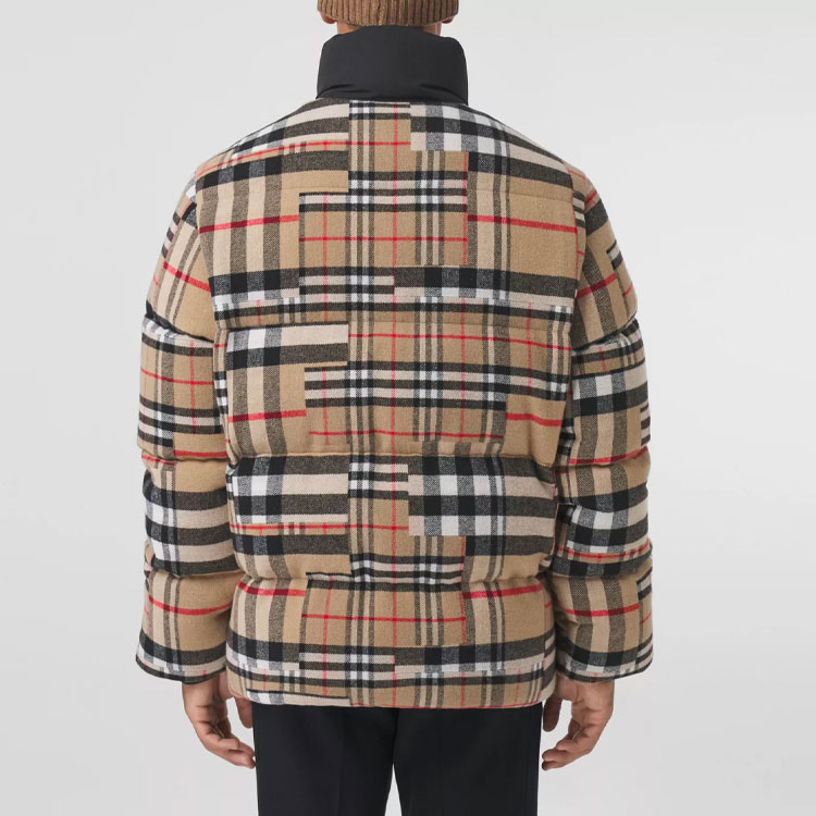 Shop 博柏利格纹拼接修身羽绒服 米色白鸭绒 80474981