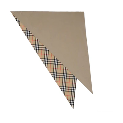 Burberry Check Pattern Wool Scarf Unisex Couple Style in Brown. 80452751
