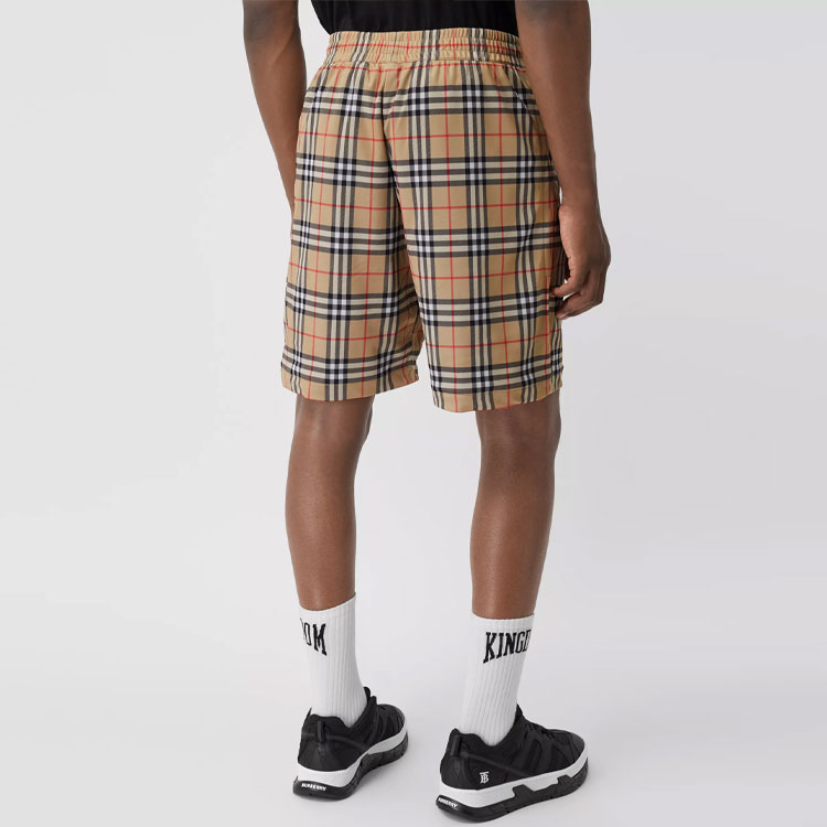 Purchase 博柏利格纹中腰直筒休闲短裤 米色. 80264691