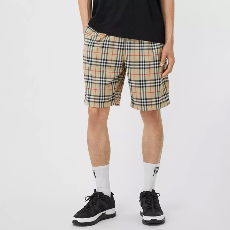 Lookbook Burberry Check Printed Mid-Rise Elastic Shorts Archive Beige 8026469