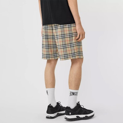 Burberry Check Printed Mid-Rise Elastic Shorts Archive Beige 8026469 Purchase Burberry Check Printed Mid-Rise Elastic Shorts Archive Beige 8026469