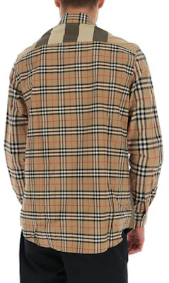 Kemeja Lengan Panjang Burberry Check Single-Breasted dalam Vintage Beige 80322681 Shop Kemeja Lengan Panjang Burberry Check Single-Breasted dalam Vintage Beige 80322681