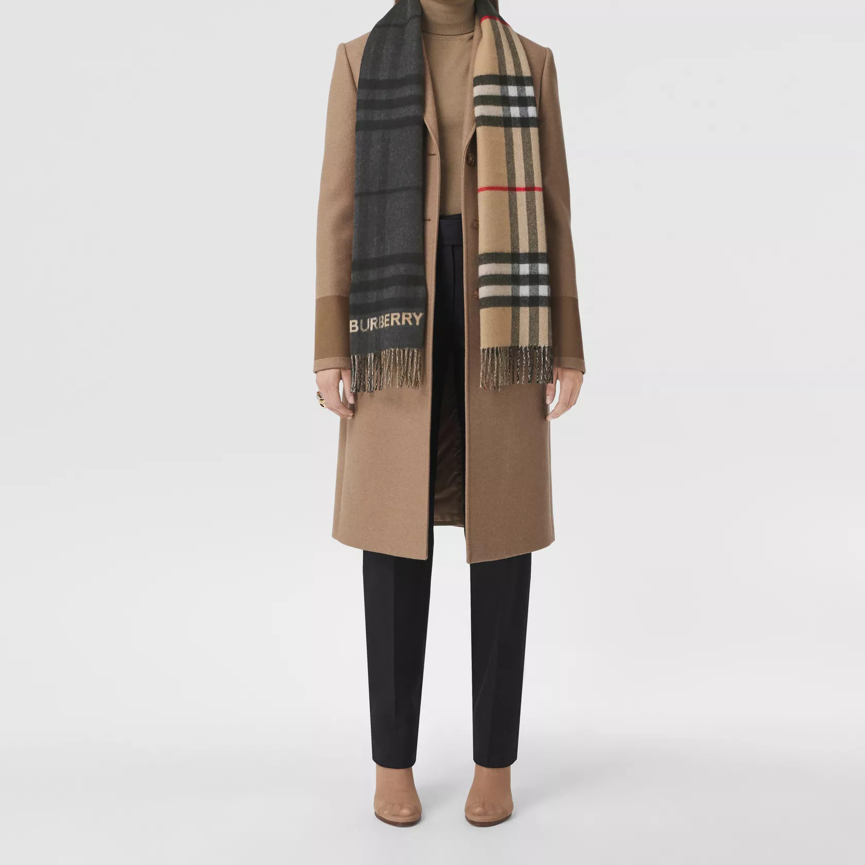 Burberry Check Wool Scarf Unisex Couple Style Beige/Black 80451711 圖 7