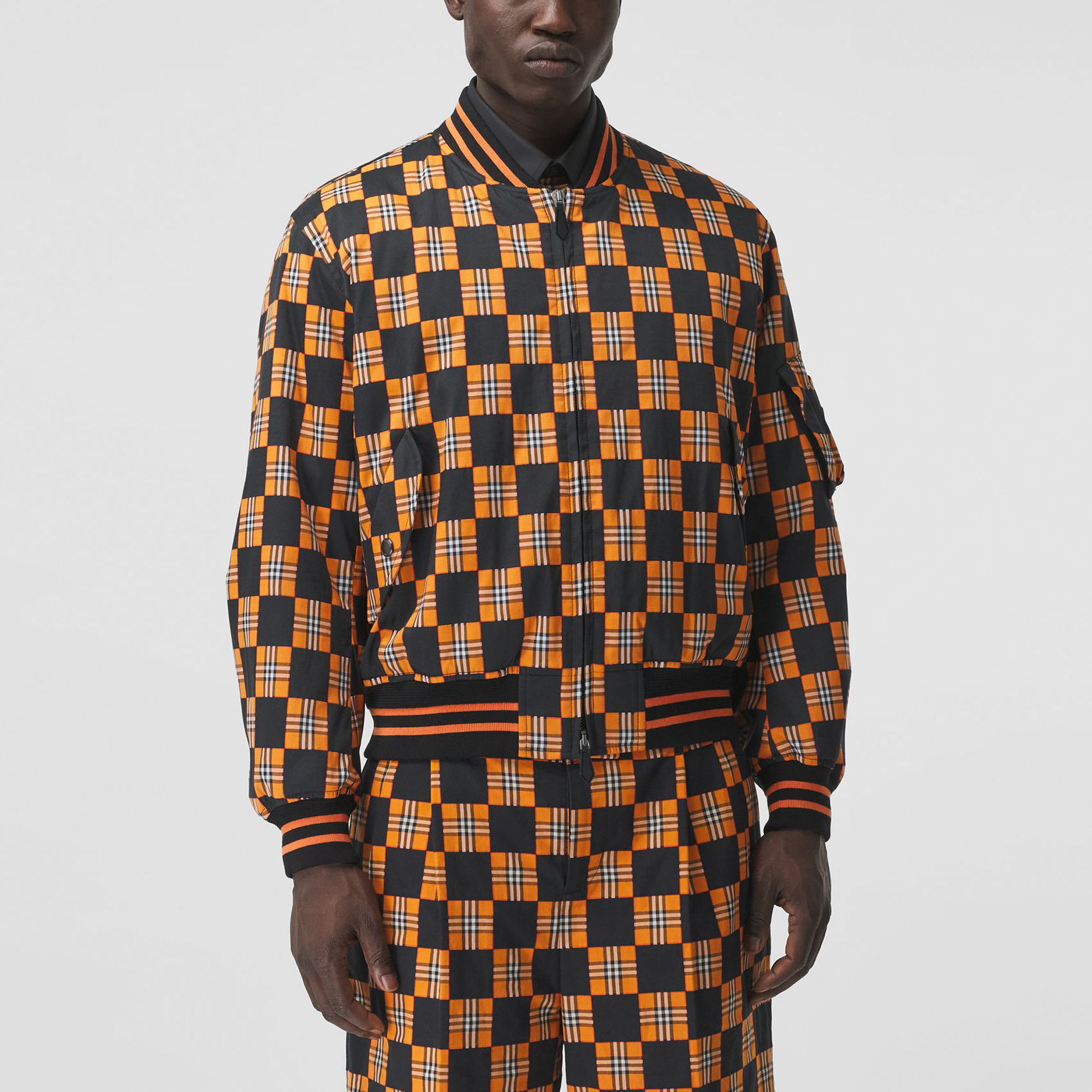 Lookbook Burberry Checkered Cotton-Blend Bomber Jacket for Men in Deep Orange. 80419261