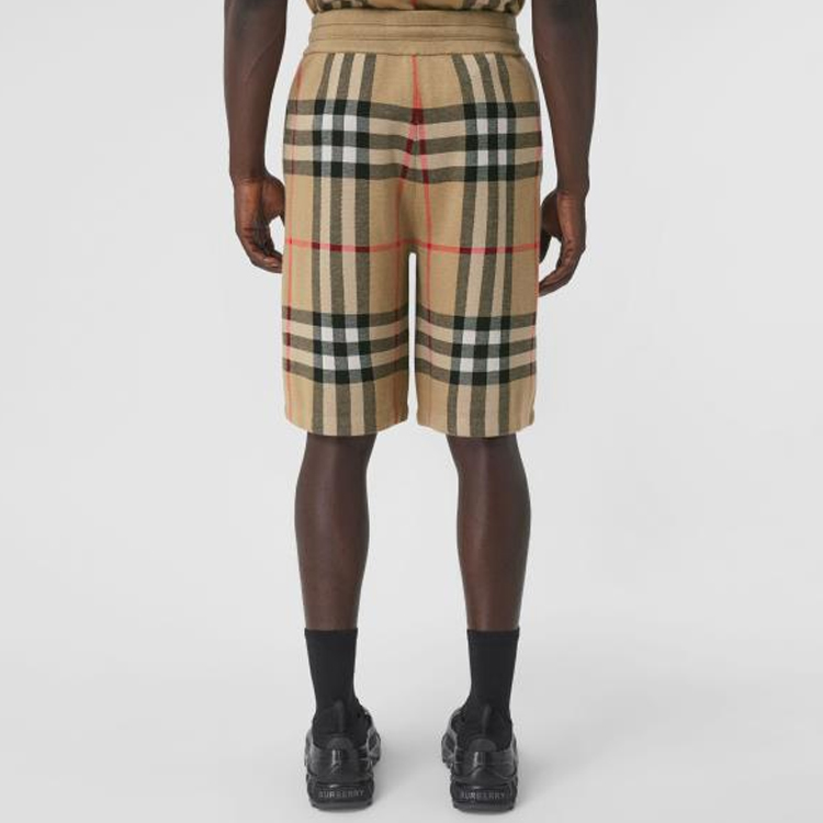 Details for Burberry Celana Pendek Pria Silk-Blend Motif Kotak - Archive Beige. 80435721