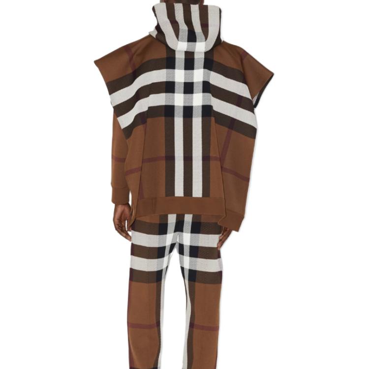 Shop Burberry 格紋條紋連帽披肩斗篷 男女通用 棕色 80708701