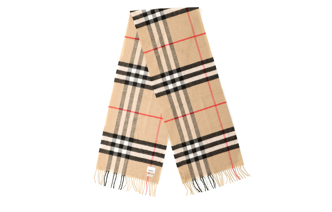 Lookbook Burberry Classic Check Cashmere Scarf with Tassels Unisex Couple Style 8018173-A7026