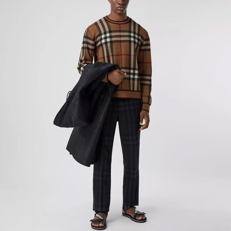 Details for 버버리 클래식 체크 메리노 울 스웨터 버치 브라운 80366031