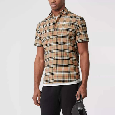 Kemeja Pendek Pria Burberry Classic Check Stretch Khaki. 80209651 Purchase Kemeja Pendek Pria Burberry Classic Check Stretch Khaki. 80209651