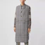 Lookbook Burberry Mantel Wol Tanpa Lengan Coklat Gelap Motif Kotak 45652141