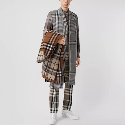 Burberry Mantel Wol Tanpa Lengan Coklat Gelap Motif Kotak 45652141 Purchase Burberry Mantel Wol Tanpa Lengan Coklat Gelap Motif Kotak 45652141