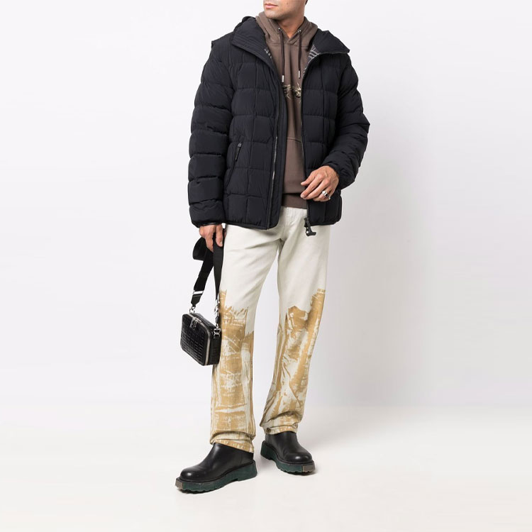 Burberry Detachable Sleeve Hooded Down Jacket Black 80439181 圖 4