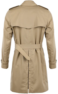Burberry Double-Breasted Trench Coat in Khaki. 80458591 Lookbook Burberry Double-Breasted Trench Coat in Khaki. 80458591
