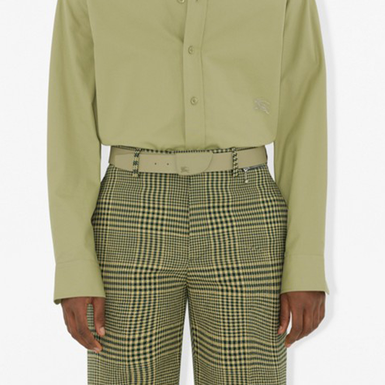 Shop Cinturón Burberry Cuero Verde con Grabado Check de 3.5CM Ancho. 80810971