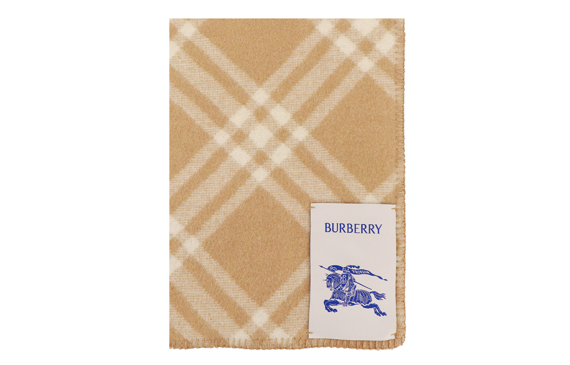 Lookbook Bufanda de Lana Beige Unisex Burberry con Logo de Caballero Ecuestre y Flecos. 80792511