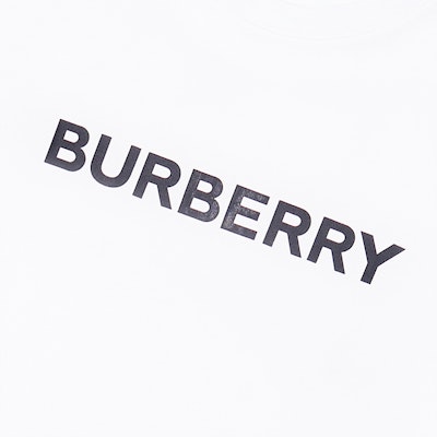 Burberry Foam Letter Logo White Loose Fit T-Shirt for Men. 80553091 Sizing Burberry Foam Letter Logo White Loose Fit T-Shirt for Men. 80553091
