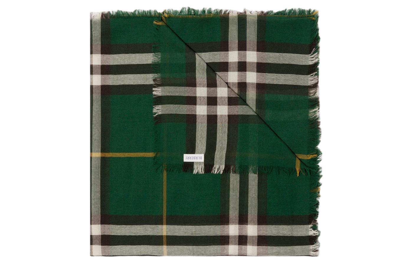 Shop Burberry 流蘇設計羊毛圍巾 情侶款 綠色款式 80800961