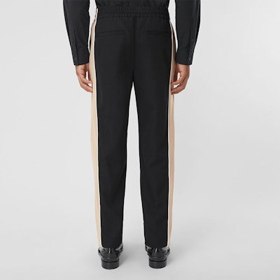 Burberry FW21 對比拼接針織慢跑褲 黑色 80480731 Purchase Burberry FW21 對比拼接針織慢跑褲 黑色 80480731
