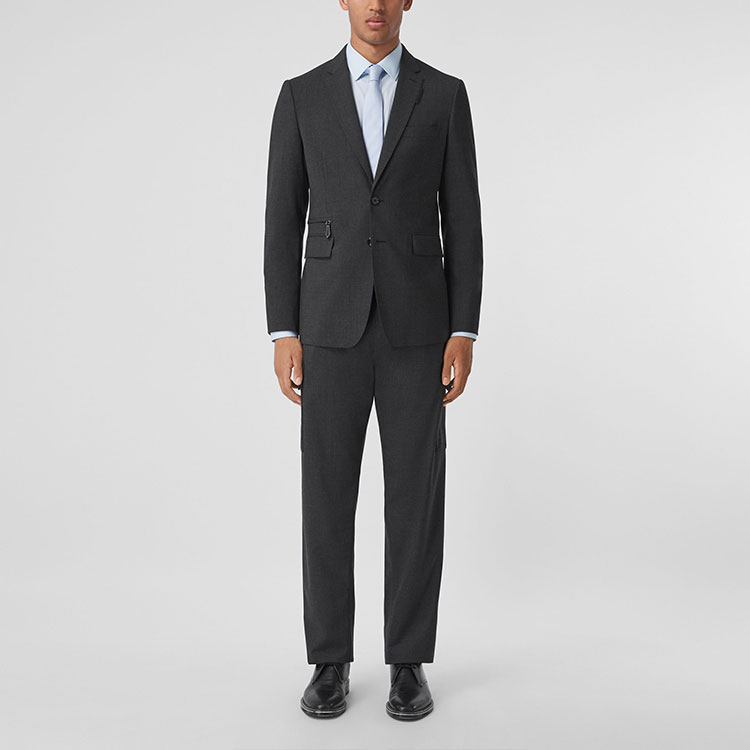 Lookbook Burberry FW21 Dark Charcoal Single-Breasted Long Sleeve Blazer. 80442081