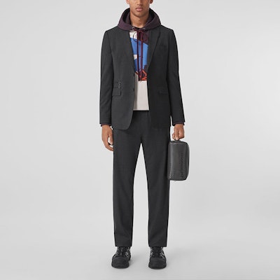 Burberry FW21 Dark Charcoal Single-Breasted Long Sleeve Blazer. 80442081 Details for Burberry FW21 Dark Charcoal Single-Breasted Long Sleeve Blazer. 80442081