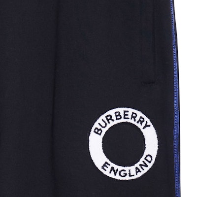 Burberry FW22 Seluar Jogger Knit Logo Hitam. 80607921 Shop Burberry FW22 Seluar Jogger Knit Logo Hitam. 80607921