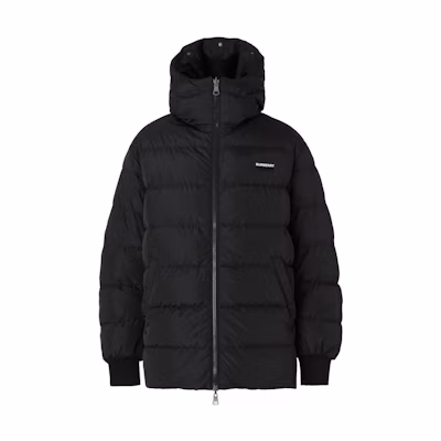 Burberry FW22 Black Puffer Jacket with Logo Print Hood. 80601931
