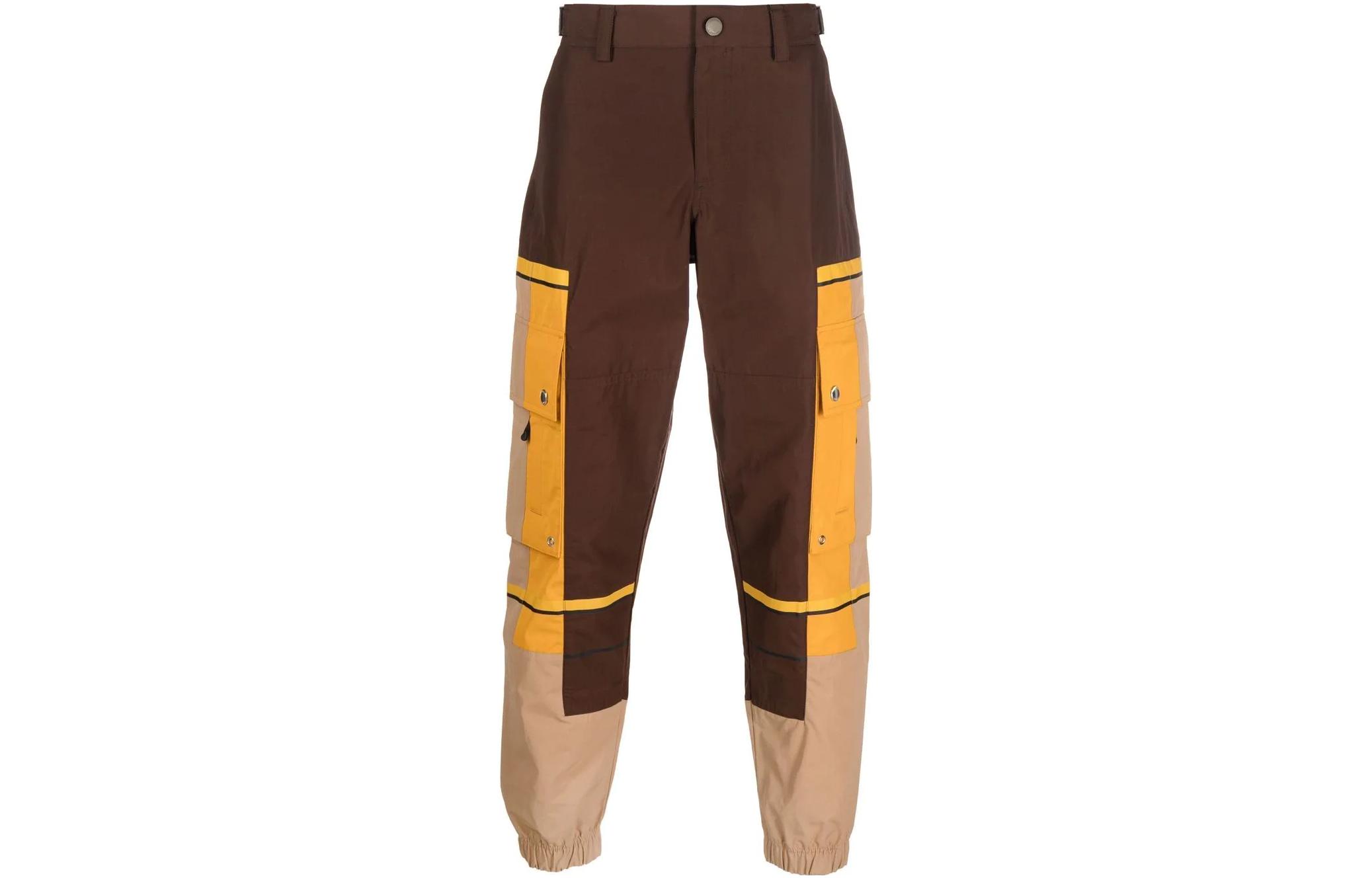 Burberry FW22  Colorblock Cargo Pants in Camel. 80549961