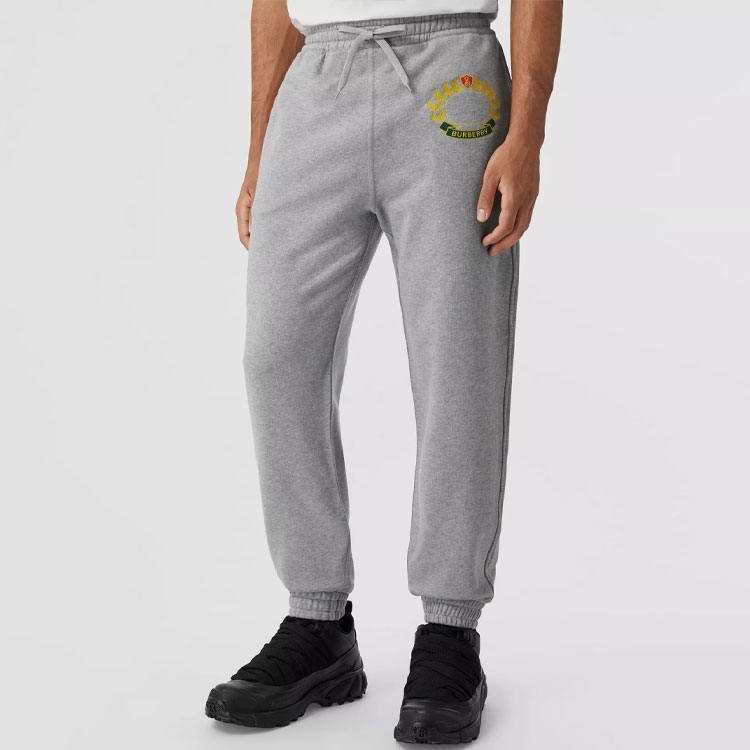 Shop Burberry FW22 Seluar Jogger Kelabu Logo Sulam. 80612941