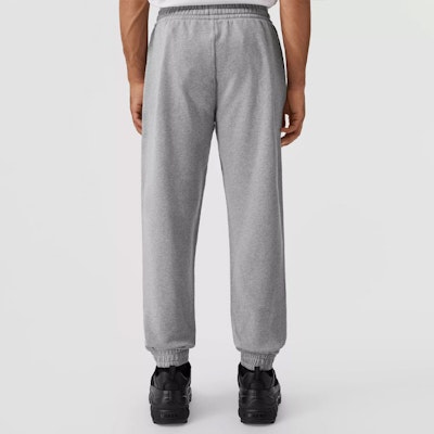 Burberry FW22 Seluar Jogger Kelabu Logo Sulam. 80612941 Purchase Burberry FW22 Seluar Jogger Kelabu Logo Sulam. 80612941