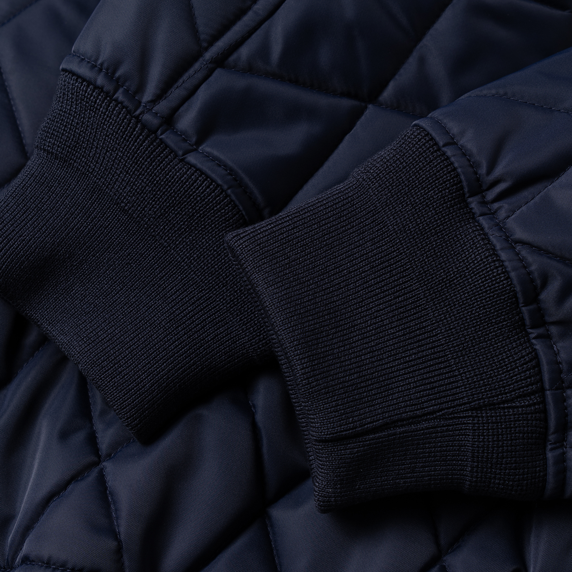 Details for Burberry FW22 Jaket Quilted Navy Blue dengan Resleting. 80387311