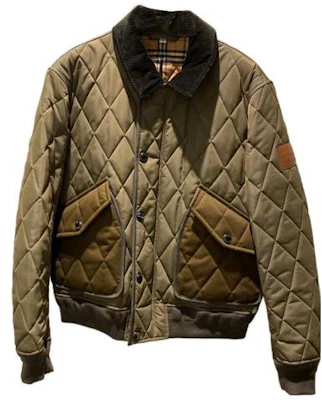 Burberry FW22 Jaket Quilted Resleting Hijau Zaitun Tua. 80387301 Order Burberry FW22 Jaket Quilted Resleting Hijau Zaitun Tua. 80387301