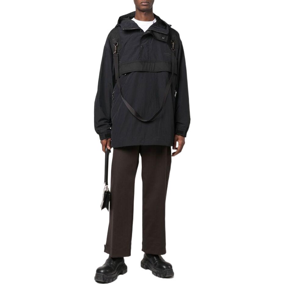 Lookbook Burberry FW22  Relaxed Half-Zip Hooded Jacket Black. 80544411