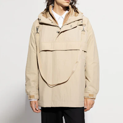 博柏利 FW22 纯色连帽休闲夹克 米色. 80573541 Shop 博柏利 FW22 纯色连帽休闲夹克 米色. 80573541