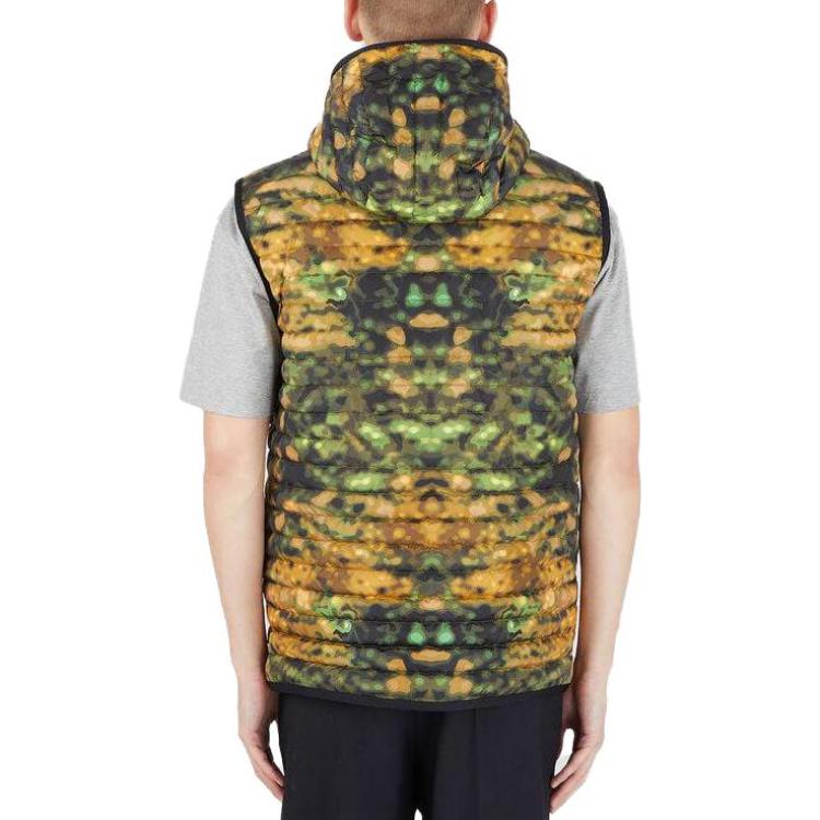 Purchase バーバリー FW22 カモフラージュプリント ダウンフードベスト カモ柄. 80427931