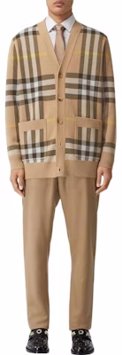 博柏利 2022秋冬格纹V领纽扣针织毛衣卡其色 80540981 Shop 博柏利 2022秋冬格纹V领纽扣针织毛衣卡其色 80540981