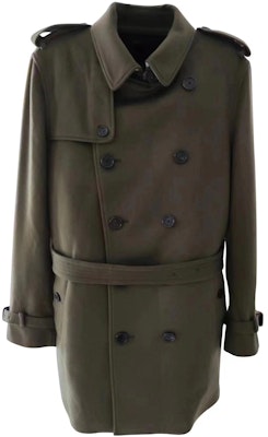 Burberry FW22 Kensington Double-Breasted Long Coat in Solid Color. 40519741 Details for Burberry FW22 Kensington Double-Breasted Long Coat in Solid Color. 40519741